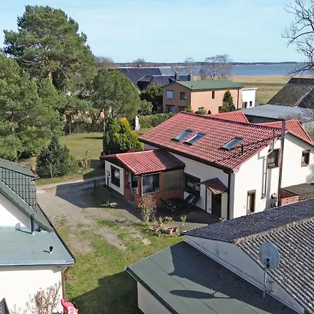 Feriehus Ostsee-nest Am Wasser Kleines Ferienhaeuschen Am Achterwasser, 800m