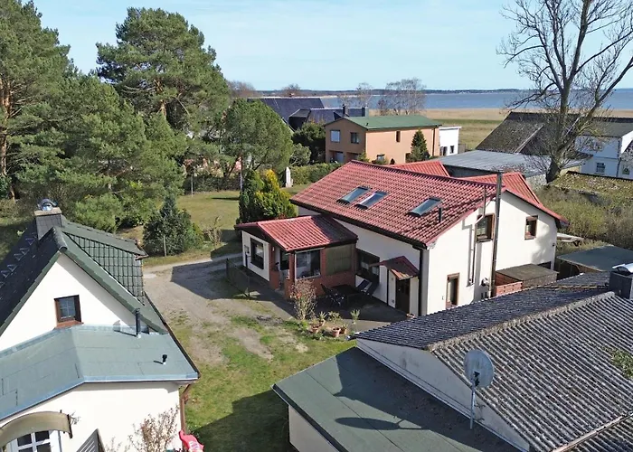 شقة Ostsee-nest, Sonnige Am Achterwasser, 800m Zum